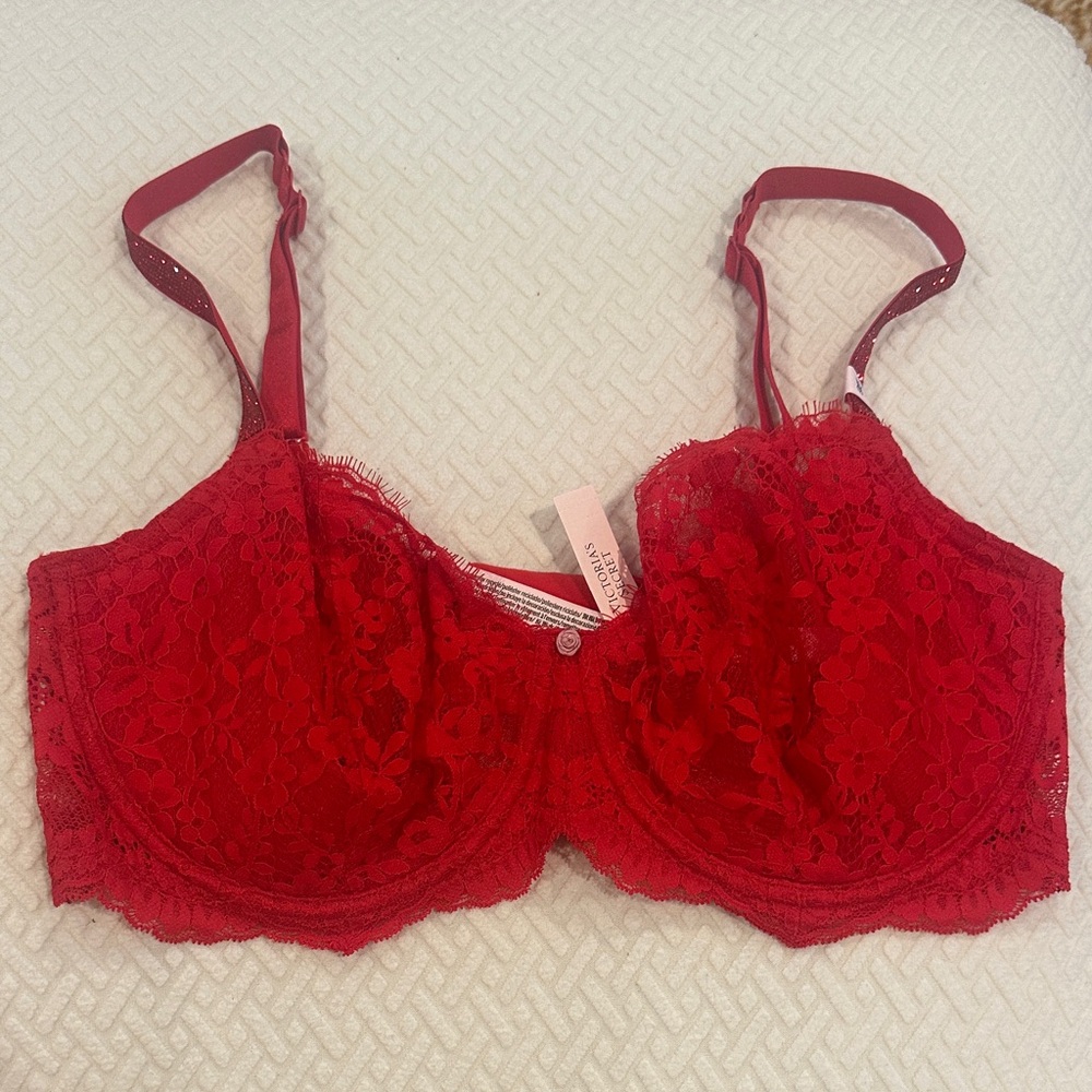 Victoria's Secret Vibrant Red Lace Bra